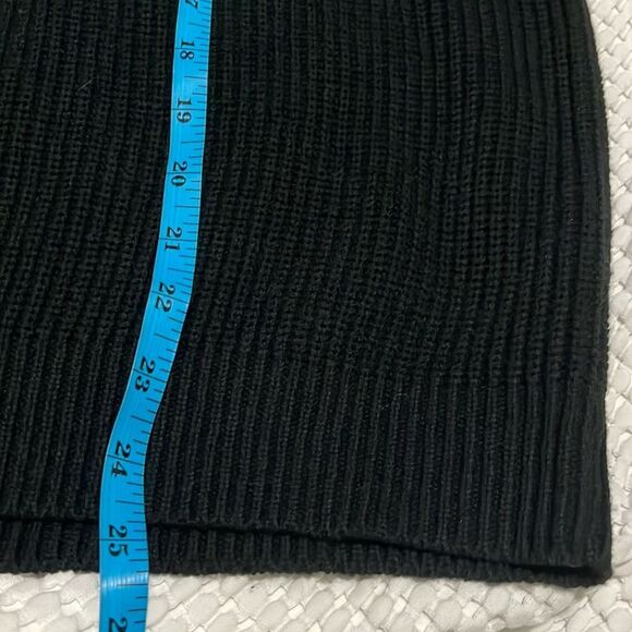 NWT- Bar lll -3X. Knit Cutout Sweater - Picture 6 of 7